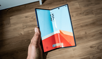 The Z Fold Case vs Pitaka: Carbon Fiber Isn’t Enough for Z Fold 7 Protection