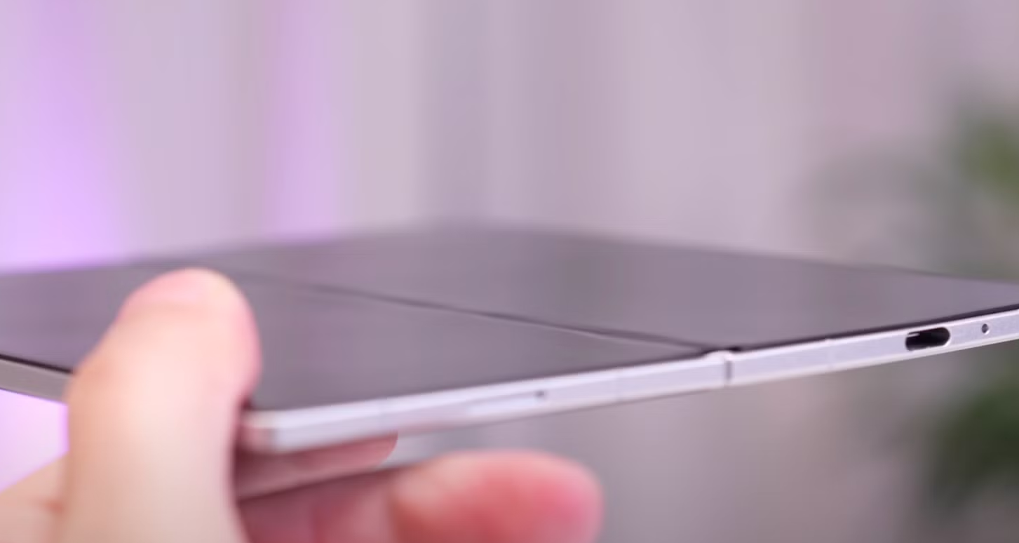 Z Fold 7 Case Buying Guide (Slim, Rugged, Leather & Clear Explained ...